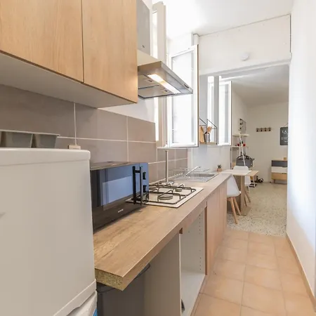 Lägenhet Le Fou - Appt Dans Le Centre Daubenas Aubenas